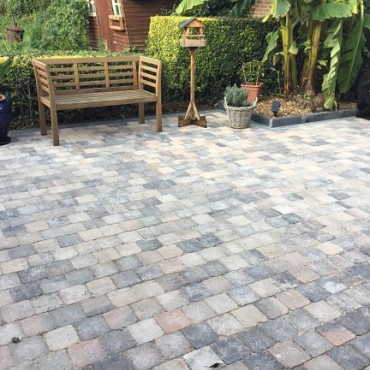 Stonehedge 15x15x6 Tavo