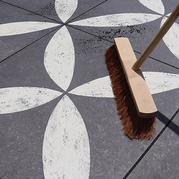 Voegmortel VariAqua+ LM Aqua 25kg emmer Zilvergrijs (vanaf 3mm voegbreedte)