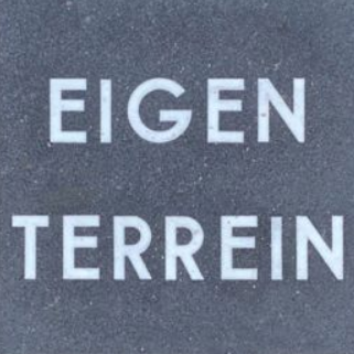 Betontegel 30x30x6 zwart 'Eigen terrein'
