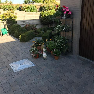 Stonehedge 15x15x6 Bruin-Zwart