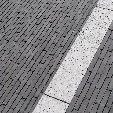 Elegantia 3,6x23,5x7,2 Titaan (prijs op aanvraag)