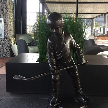 Beeld - Brons Ijshockeyer ca. 110 cm