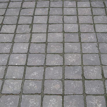 Vietnamese Basalt ca.14x14x6-8cm in krat ca. 5,25m²/ton