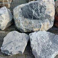 Ardenner Grijs / Grijze breuksteen keien ca. 60-120cm (per ton)