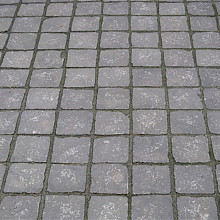 Vietnamese Basalt ca.14x14x6-8cm in krat ca. 5,25m²/ton